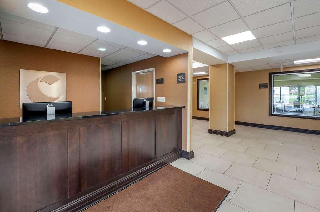 Comfort Inn East Индианаполис Интерьер фото